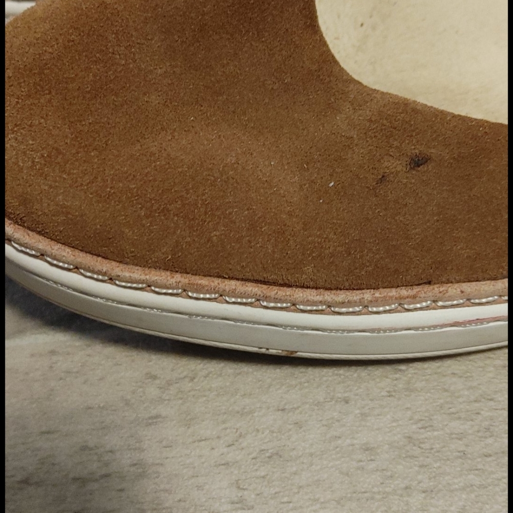 Ugg slip on shoes sz 10 used - Picture 7 of 7